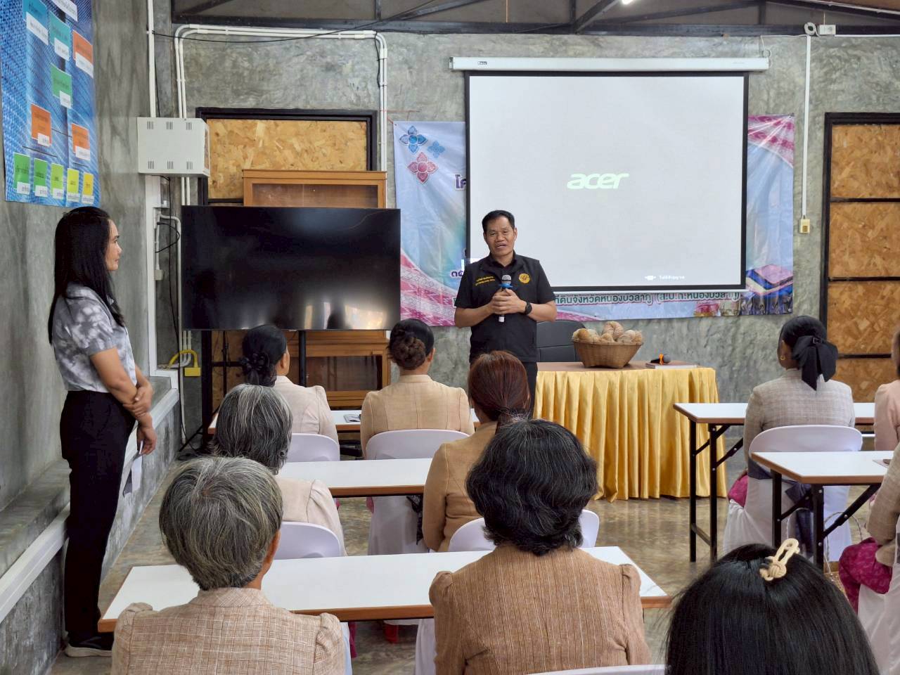 title - ผู้ตรวจราชการ ส.ป.ก. ประชุมตรวจราชการและติดตามความก้าวหน้าผลการดำเนินงานตามแผนการตรวจราชการของผู้ตรวจราชการสำนักงานการปฏิรูปที่ดินเพื่อเกษตรกรรม ประจำปีงบประมาณ พ.ศ. 2569 รอบที่ 1 เขตตรวจราชการที่ 10 จังหวัดหนองบัวลำภู 